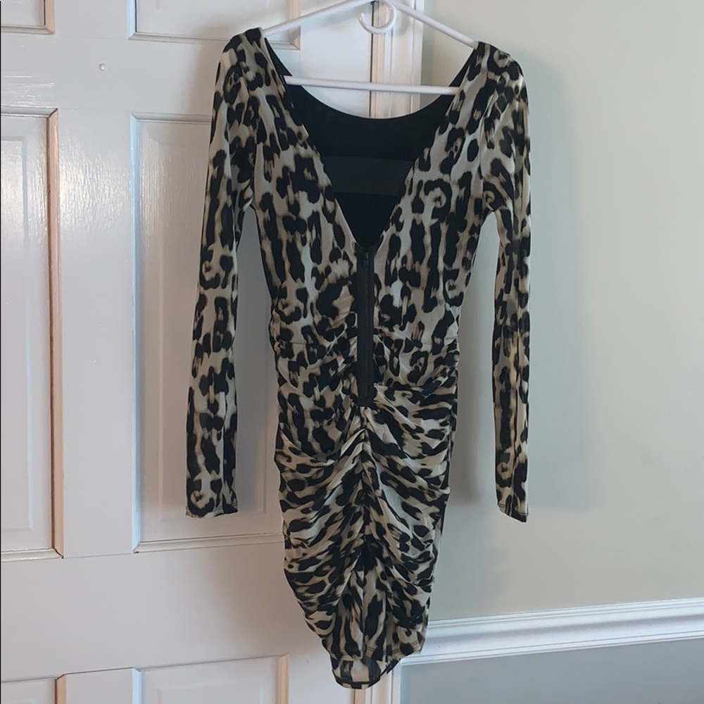 GUESS LEOPARD DRESS - Picture 2 of 2